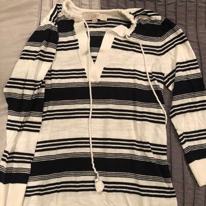 White/navy blue nautical-inspired sweater